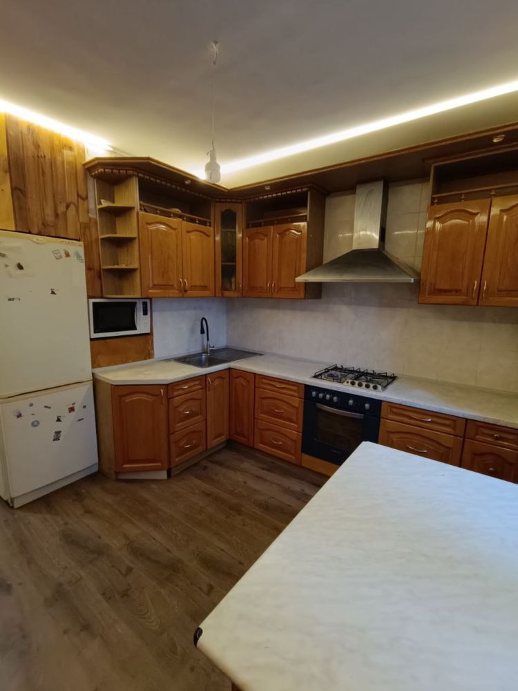 Сдам свою 3к квартиру ж/м Покровский, без посредников