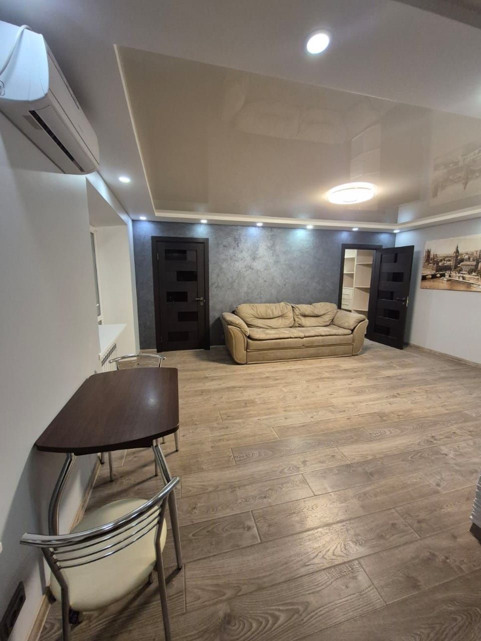 Сдається  2кімн. студія від власника, по пр. Науки. Перша сдача .