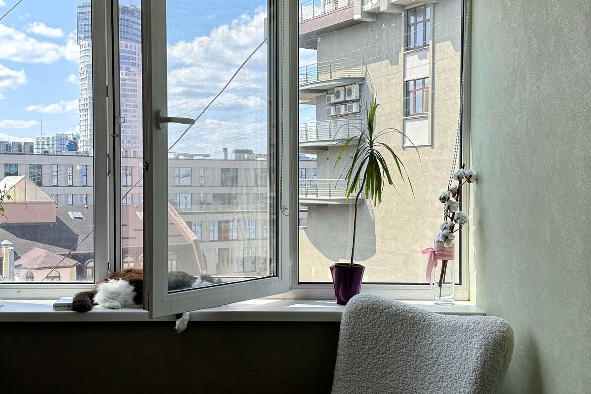 1-кімн. квартира, Михайла Омеляновича-Павленка вул. (Суворова), 18/20,