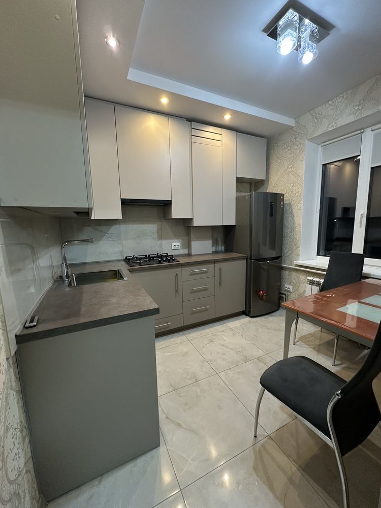 Здається 1 кімнатна кв. пр. Івана Мазепи