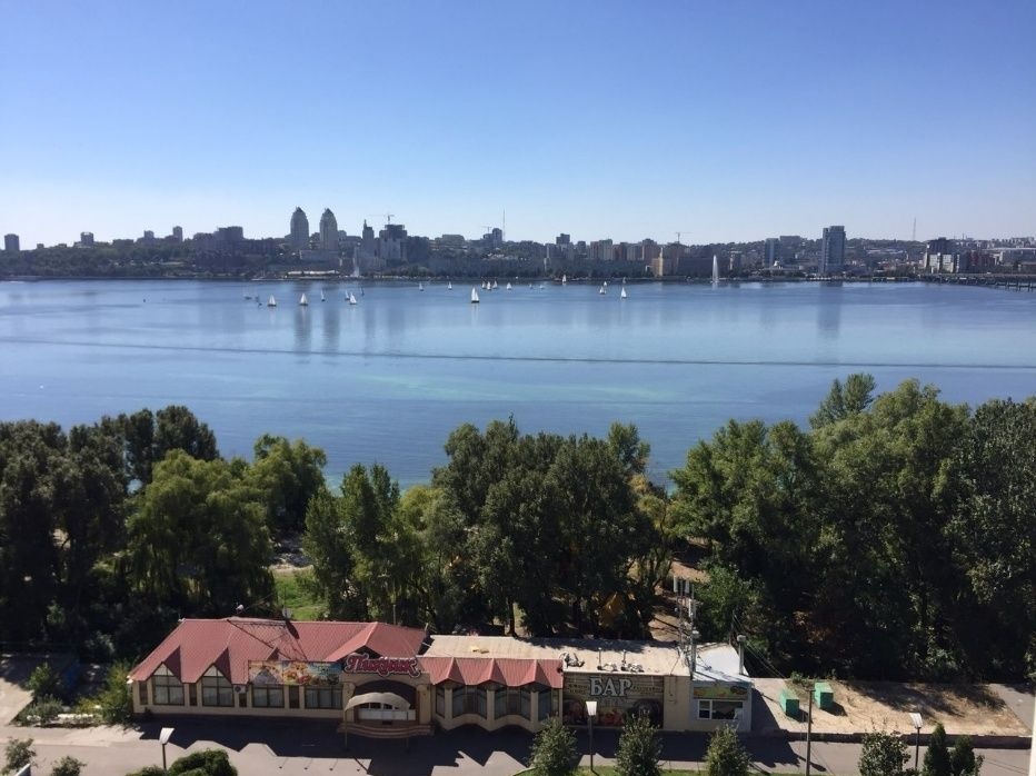 Сдам 1-комн.кв. На Солнечном ул.Малиновского с видом на Днепр. Своя