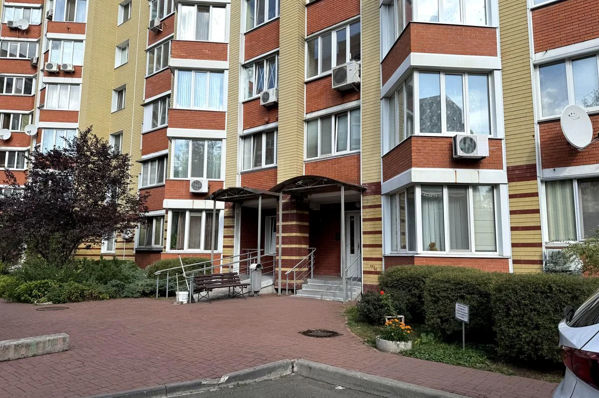 2-кімн. квартира, Салютна вул., 1-Б, Київ - фото 1