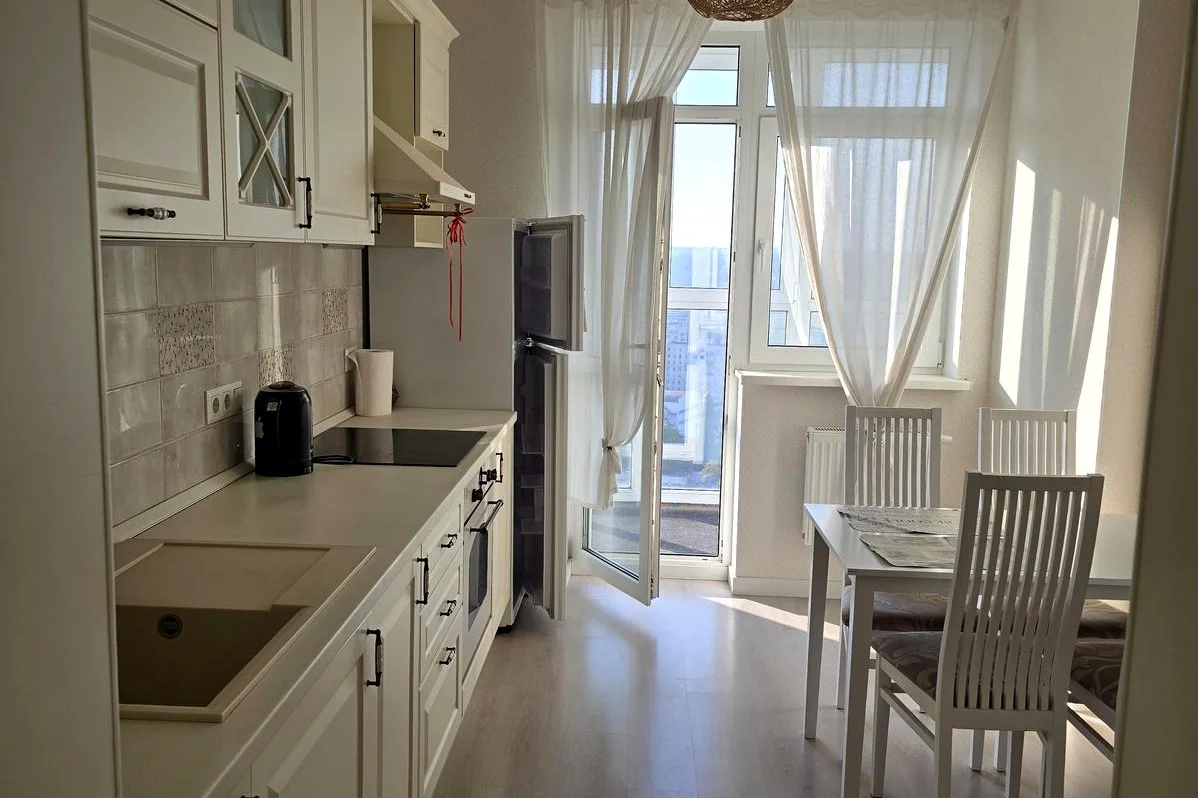 1-кімн. квартира, Петра Калнишевського вул. (Михайла Майорова), 8, Киї