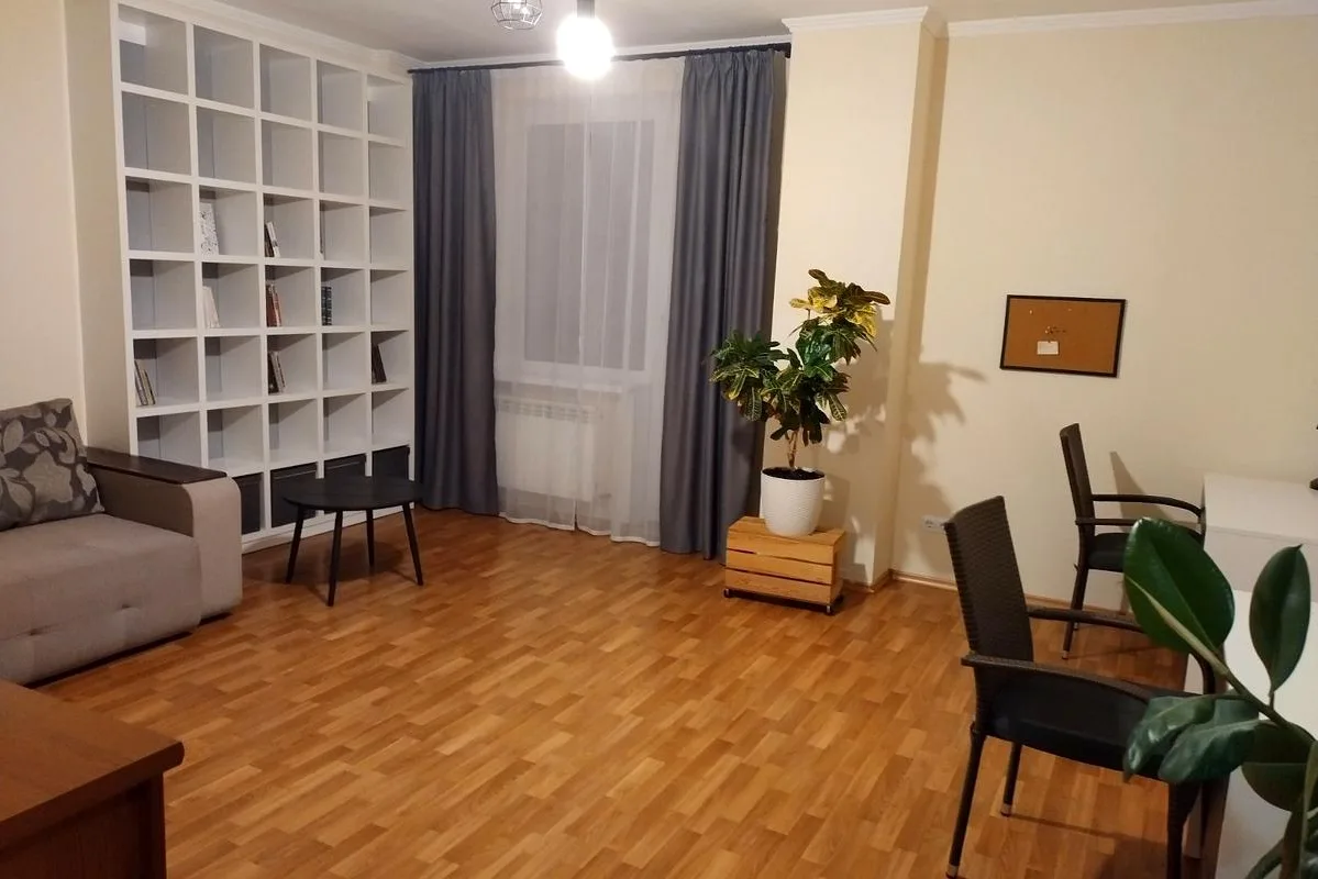 1-кімн. квартира, Миколи Руденка бульв. (Кольцова), 14-Е, Київ