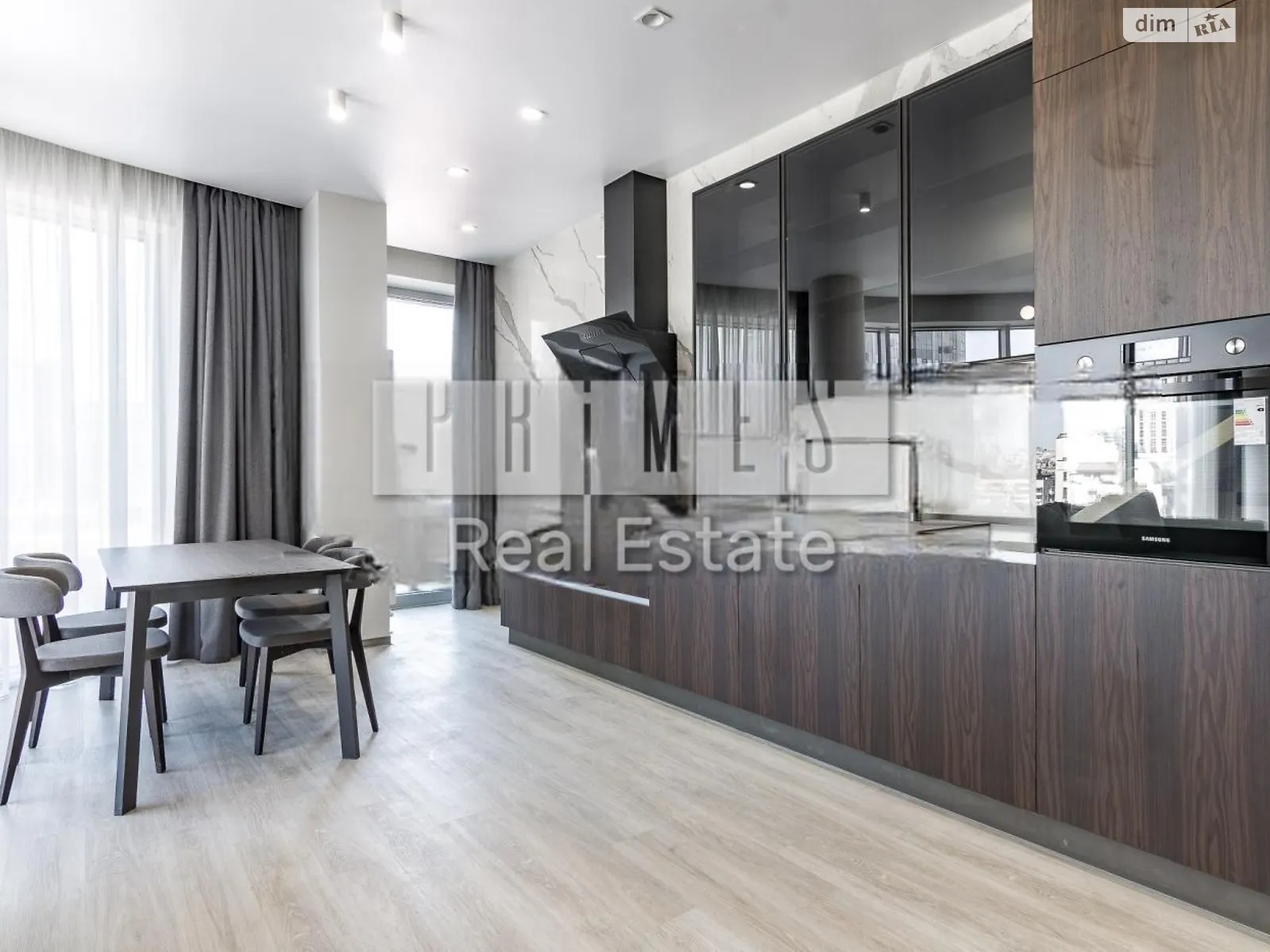 4-кімн. квартира, ул. Антоновича(Горького), Київ - фото 1